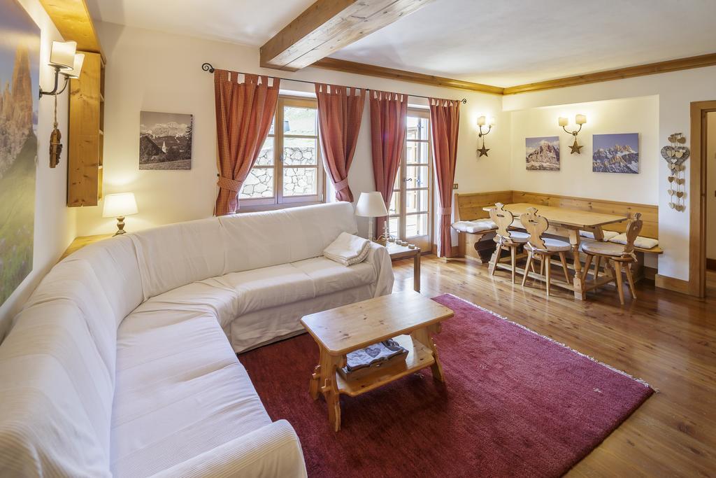 Villa Ronco - Stayincortina Кортина-д'Ампеццо Номер фото